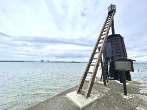 堅田出島灯台跡